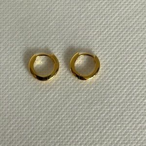 Mejuri 12mm Tube Huggie Hoops